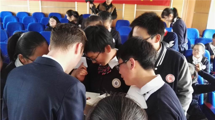 d:\桌面\中澳教育面对面\杭州观成中学中澳教育交流从穿越到现实.files\image009.jpg