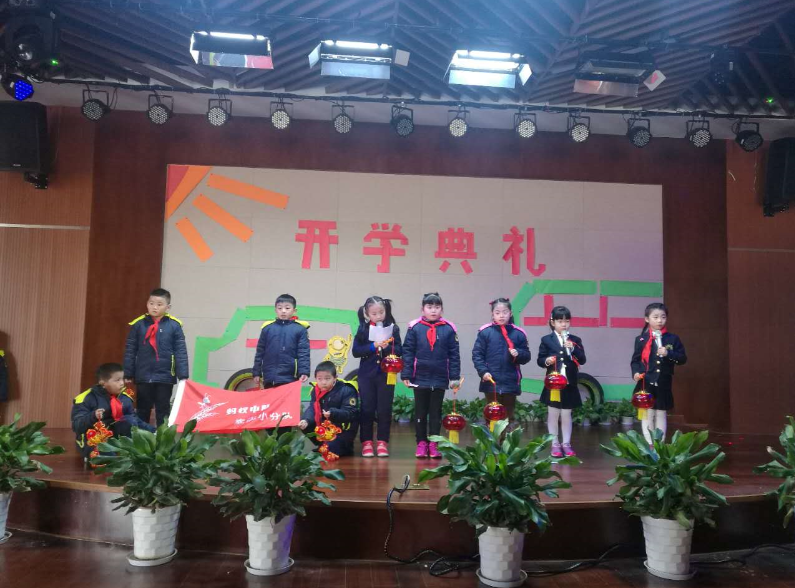 麦尖小分队.png
