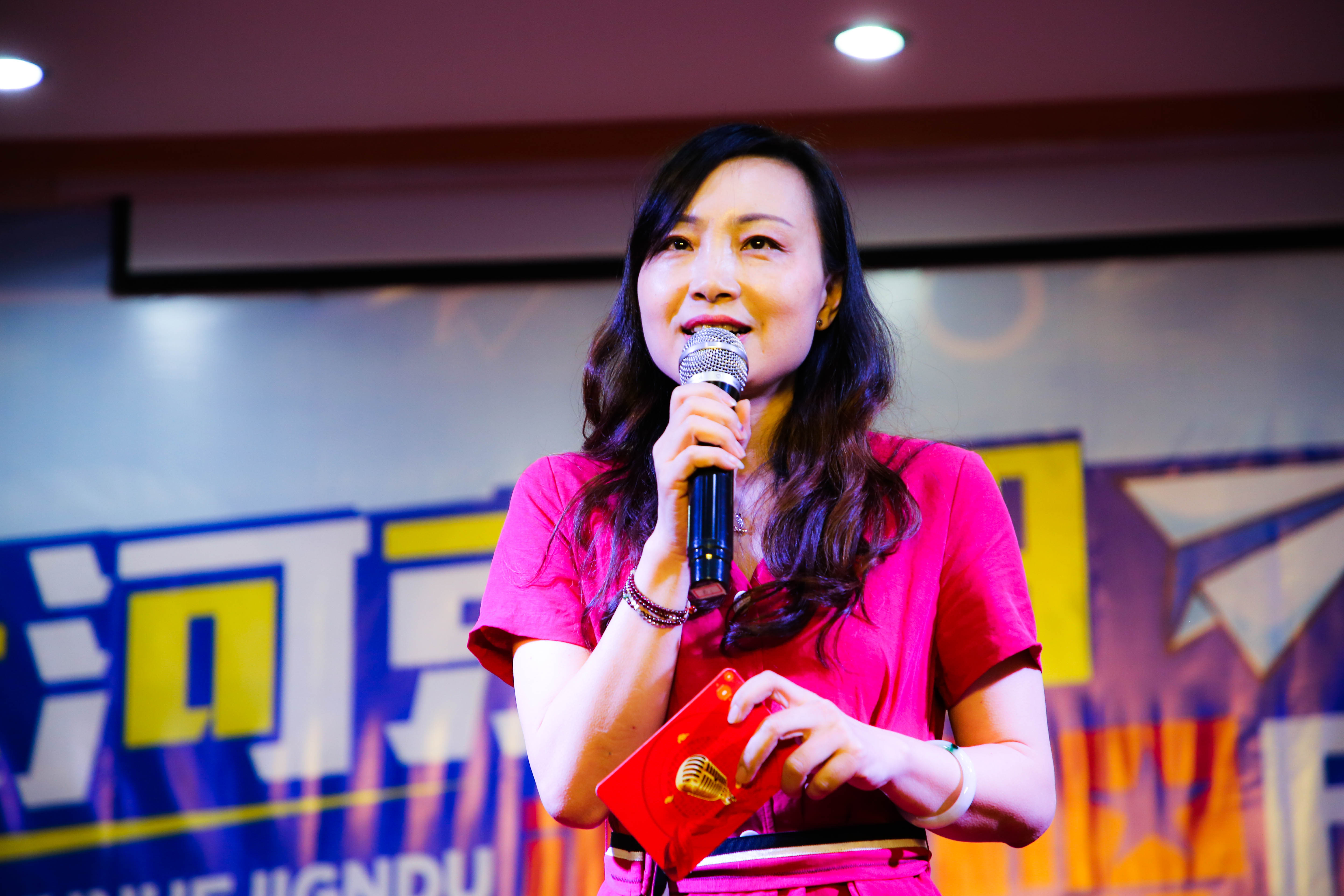 洪校长致辞1.jpg